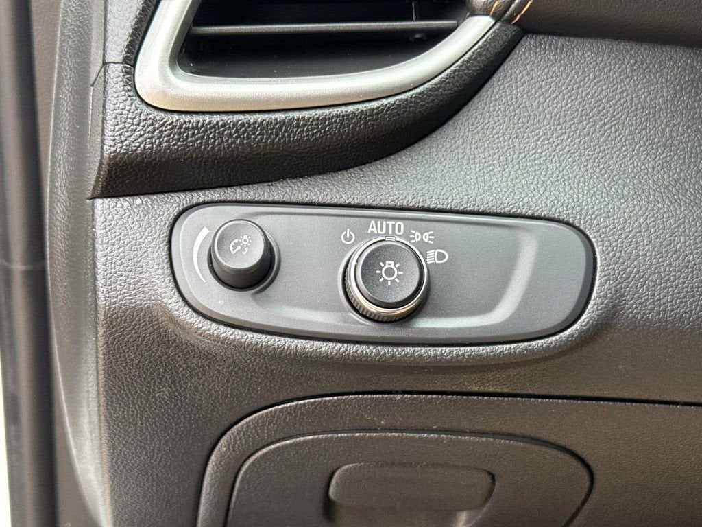 2022 Chevrolet Trax LS