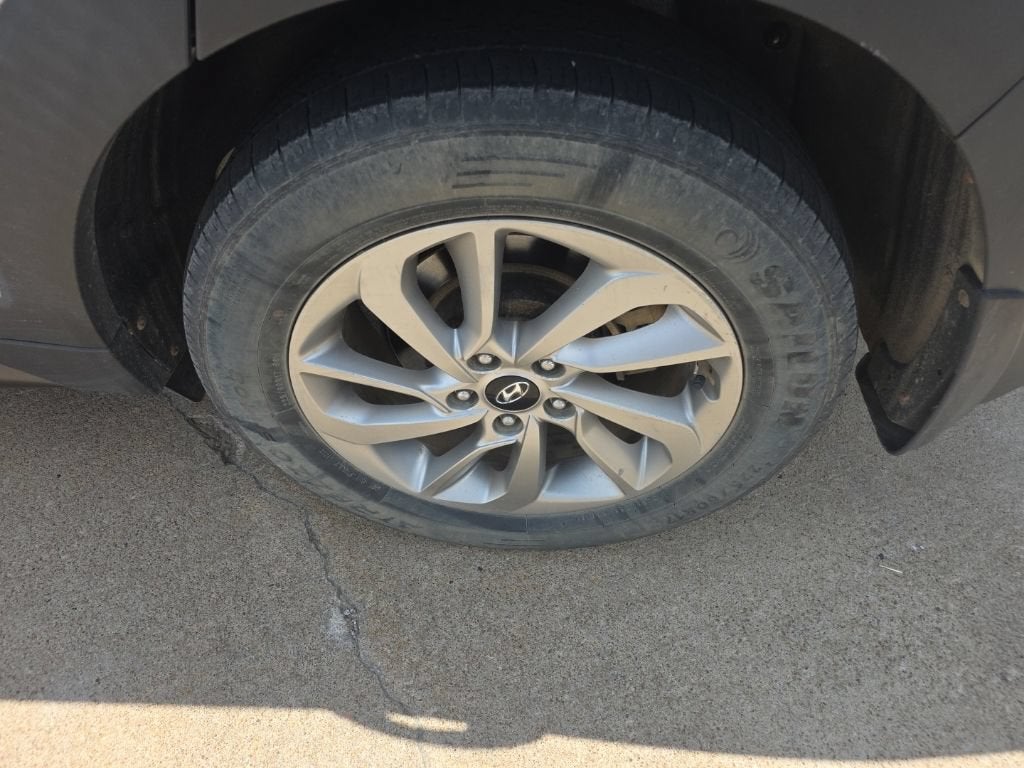 2016 Hyundai Tucson SE