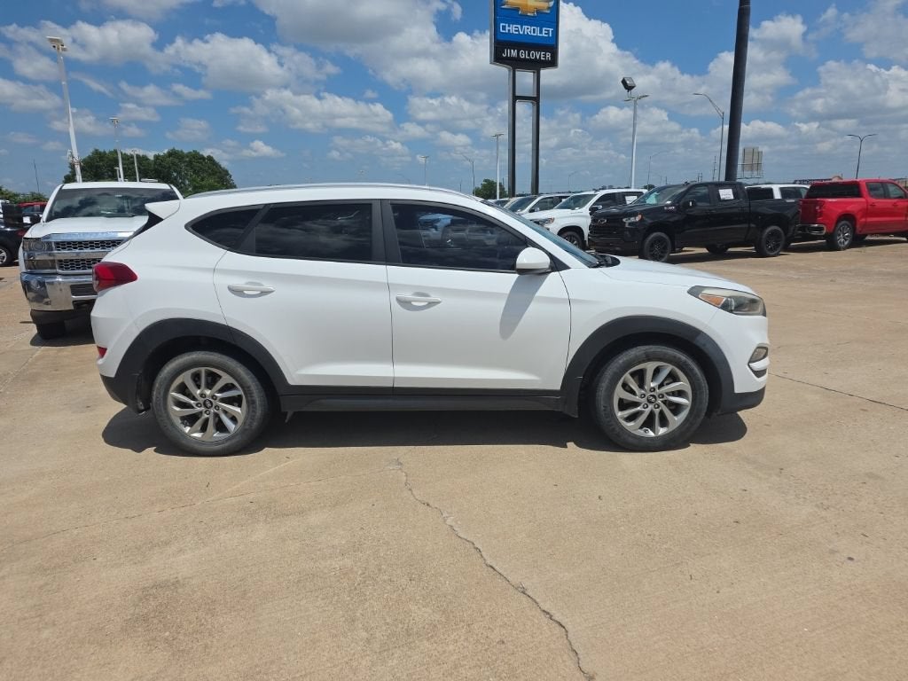 2016 Hyundai Tucson SE