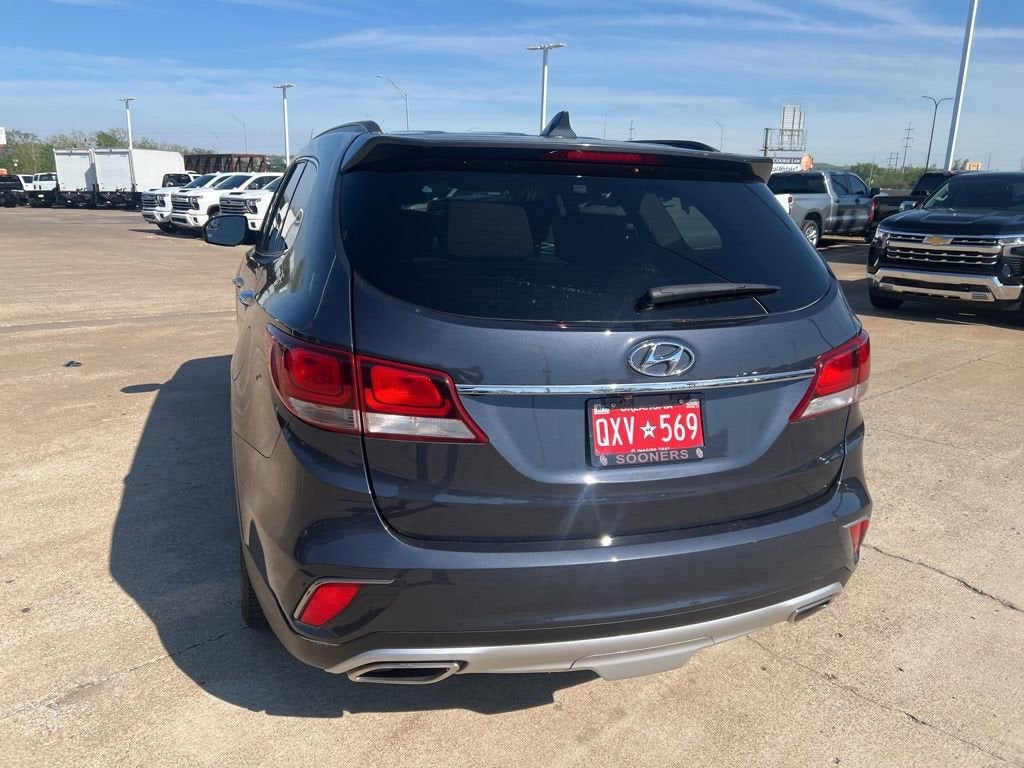 2017 Hyundai Santa Fe SE