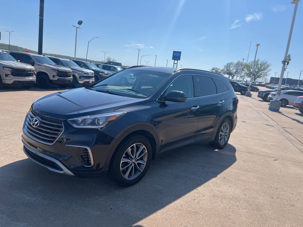 2017 Hyundai Santa Fe SE
