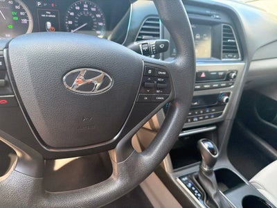 2017 Hyundai Sonata Hybrid SE