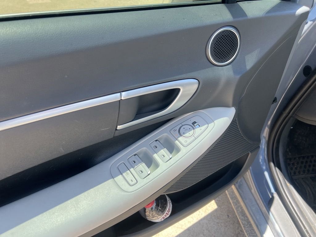 2025 Hyundai Sonata SE