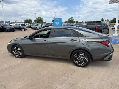 2024 Hyundai Elantra SEL