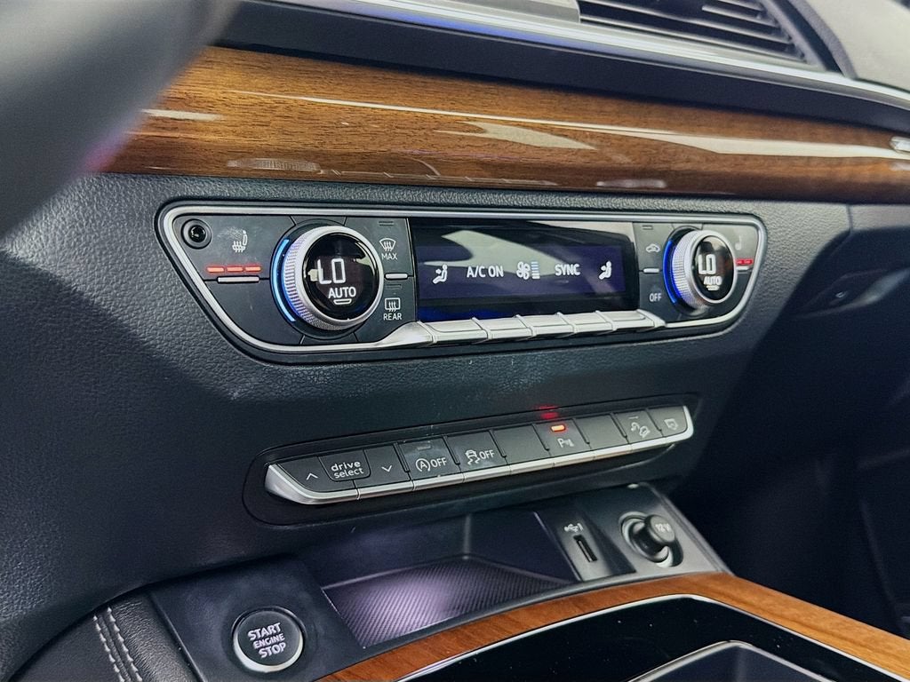 2022 Audi Q5 S line Premium Plus
