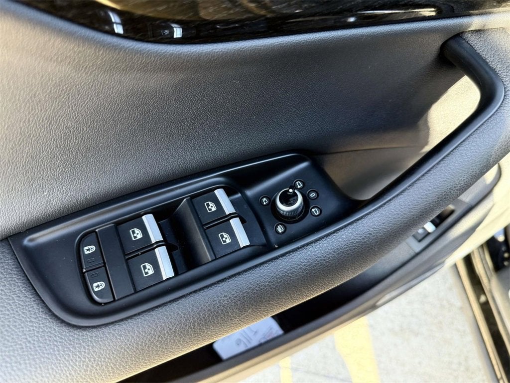 2022 Audi Q7 Premium Plus