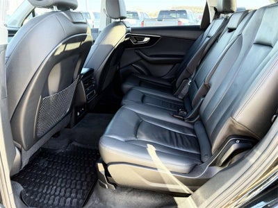 2022 Audi Q7 Premium Plus