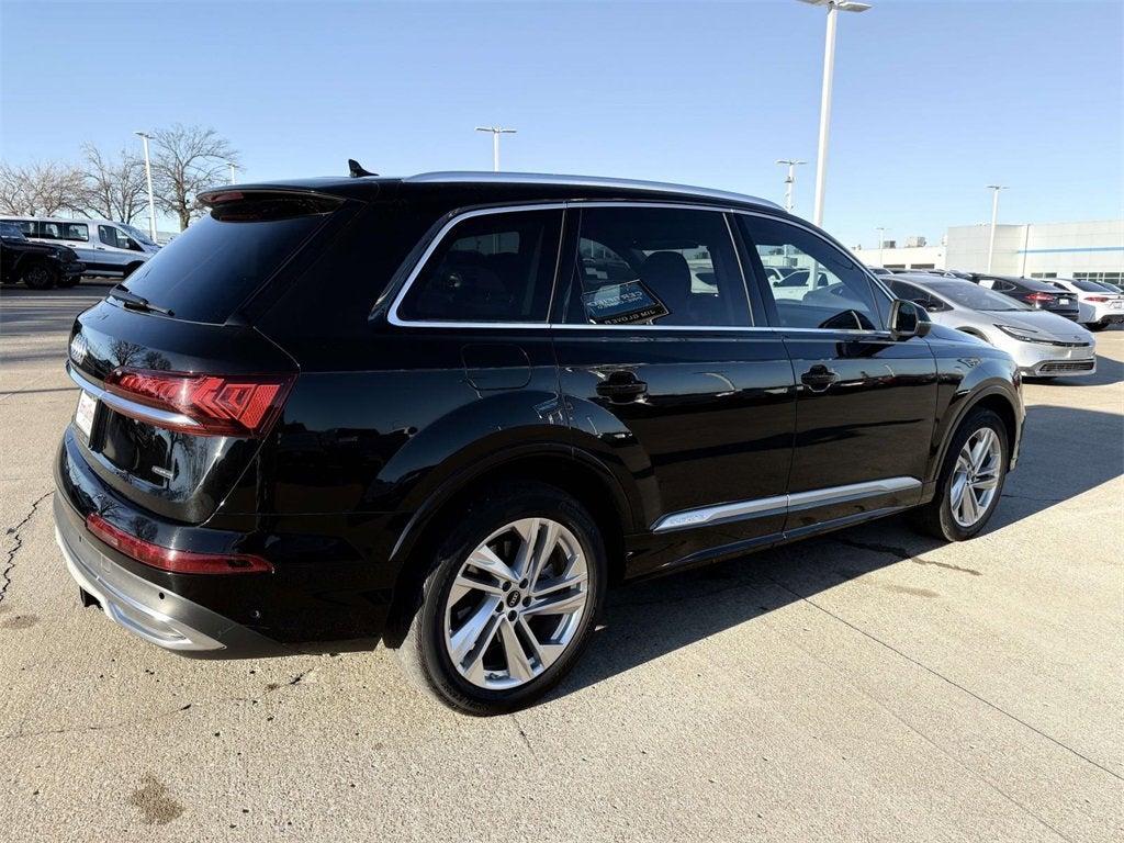 2022 Audi Q7 Premium Plus
