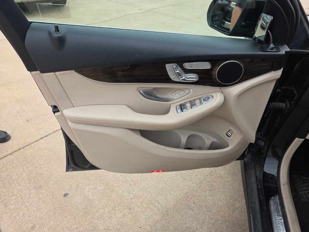 2019 Mercedes-Benz GLC GLC 300