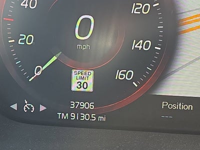 2020 Volvo XC40 R-Design